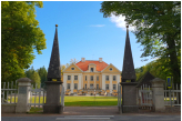 Stolzes Herrenhaus in Palmse. Das Gut mit seinen riesigen Ländereien gehörte einst der deutschbaltischen Familie von der Pahlen. Es ist heute ein Museum